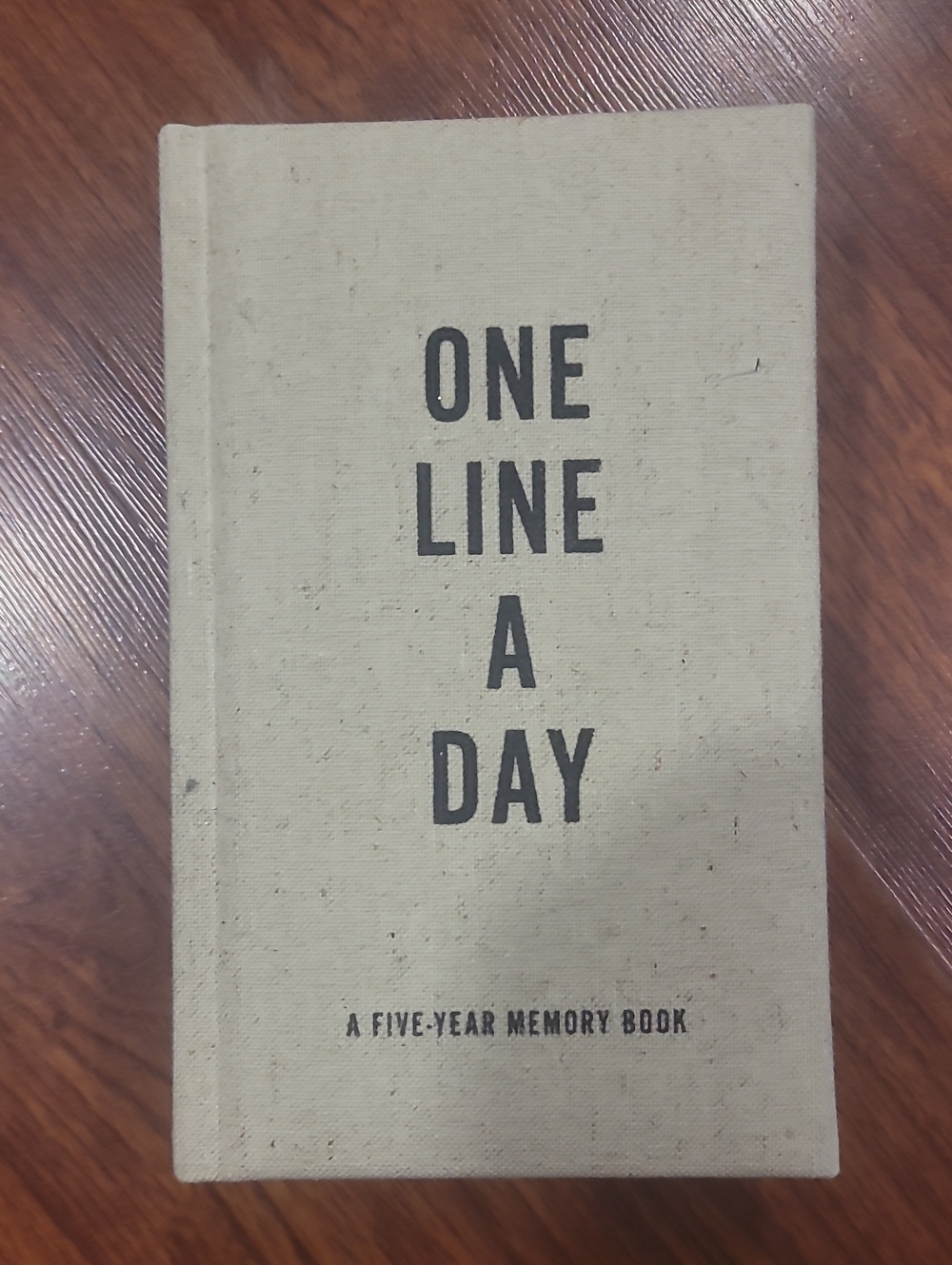 One Line A Day Five-Year Memory Book - Natural Linen Cover